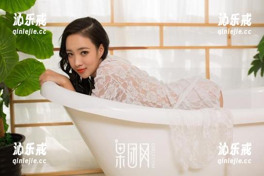 GIRLT果团网-周妍希 GIRLT果团网 - 没有人敢直视的周妍希:私拍美图合集,少女心满满来袭,不服来挑战!