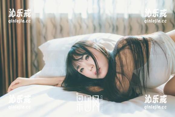 GIRLT果团网 - 定制时光，林弯弯的办公室专属作品