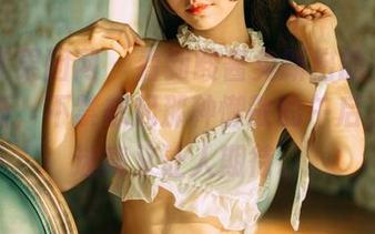 GIRLT果团网 - 看到酸酱兔新出的女友图集更新，不禁想起那种懒散的午后，有点迷离又让人期待。