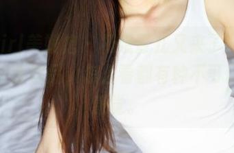 MyGirl美媛馆 - 杨晓青儿又来了！她的最新校服作品，怎么看都有种不可思议的感觉。