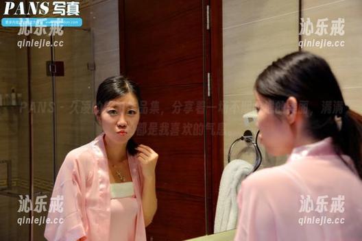 PANS-久凌 PANS - 久凌的旅拍作品集,分享着一场不期而遇的美丽,满满的都是我喜欢的气息。