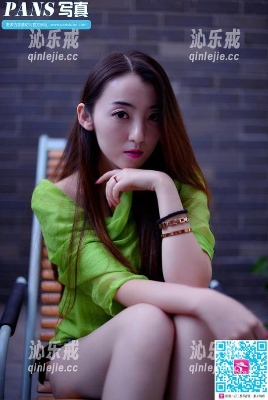 PANS - 在浴室，我和网盘里的依依作品打成一片！