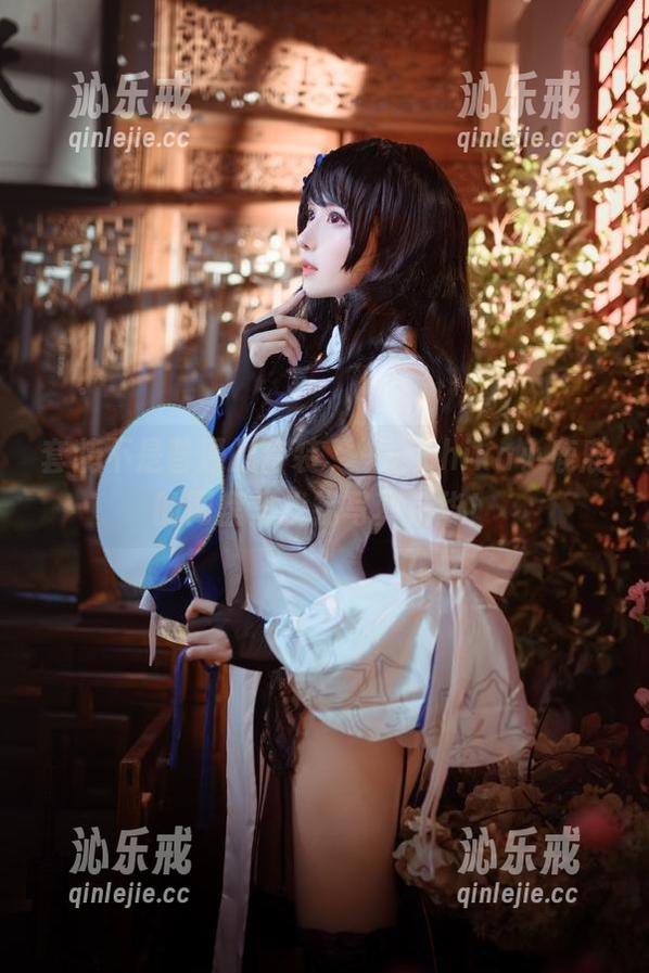 Shika小鹿鹿 套装不是普通的套装,快去Shika小鹿鹿的网盘里找找写真精华!