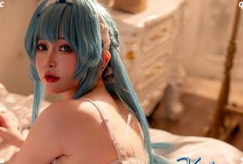 Tiny Asa婚纱合集:每一张都像刚从90年代走出来的时光机!