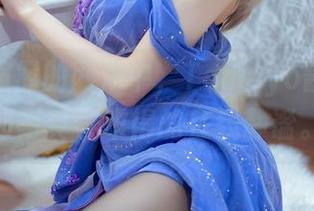 在这个喧嚣的网海中，Tomoyo酱的兔女郎写真，难得的在线静谧。