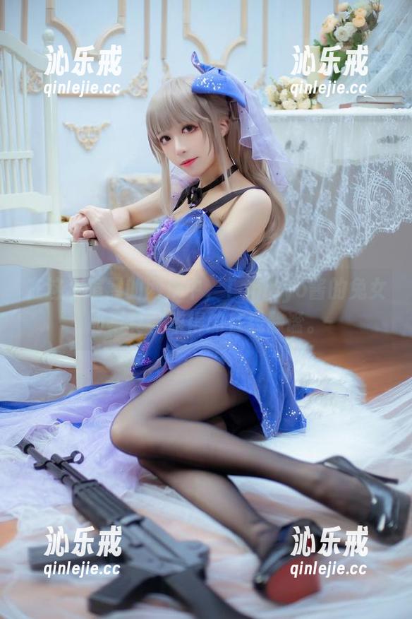 在这个喧嚣的网海中，Tomoyo酱的兔女郎写真，难得的在线静谧。