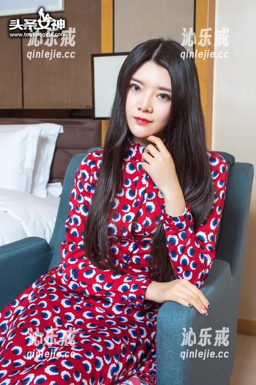 TouTiao头条女神 - 听打听，李梓熙这套九尾狐系列花絮，分享了啥“隐秘”呢？