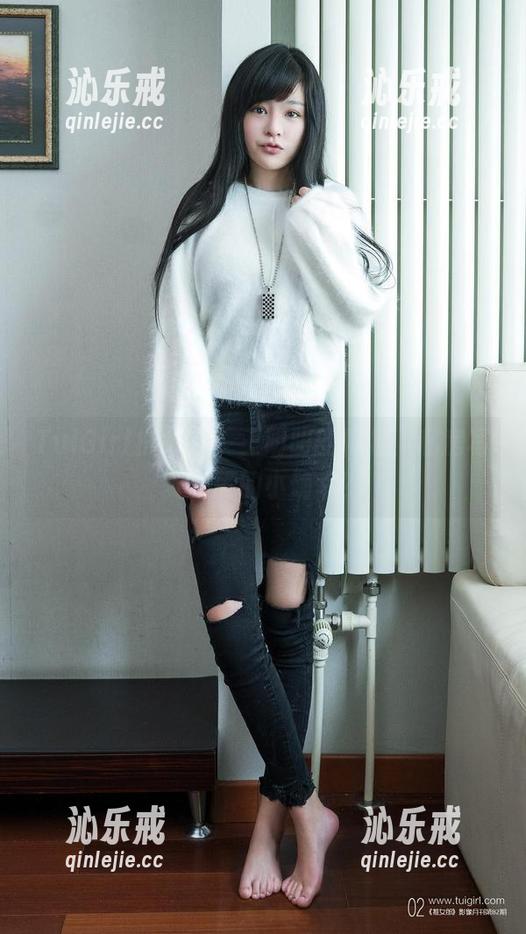 TuiGirl推女郎-王明明 TuiGirl推女郎 - 王明明的裸足,私房写真时段的小确幸?