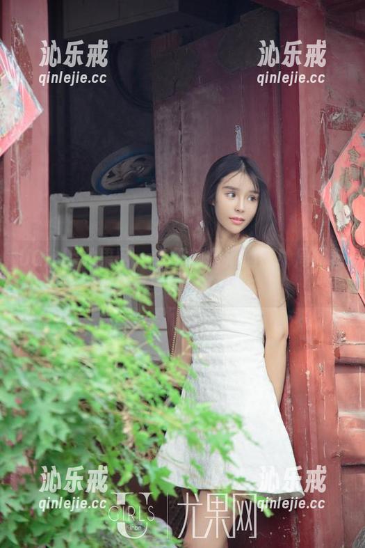 UGirls尤果网-周妍希 UGirls尤果网 - 每天都是海滩日!周妍希比基尼写真合集来临。