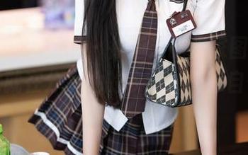 XIAOYU语画界 - 徐莉芝的居家图集，不知不觉就在分享她的衣柜，真心自愧不如…