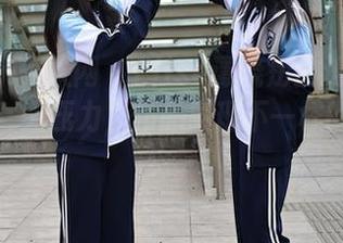 Xiuren秀人网 - Elise谭晓彤的连体衣：无圣光，无压力，作品展现不一样的轻松姿态。