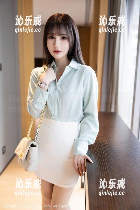 Xiuren秀人网 - 为何普罗大众都爱卓君Jeanes女王？下载原图，真相尽在其中！
