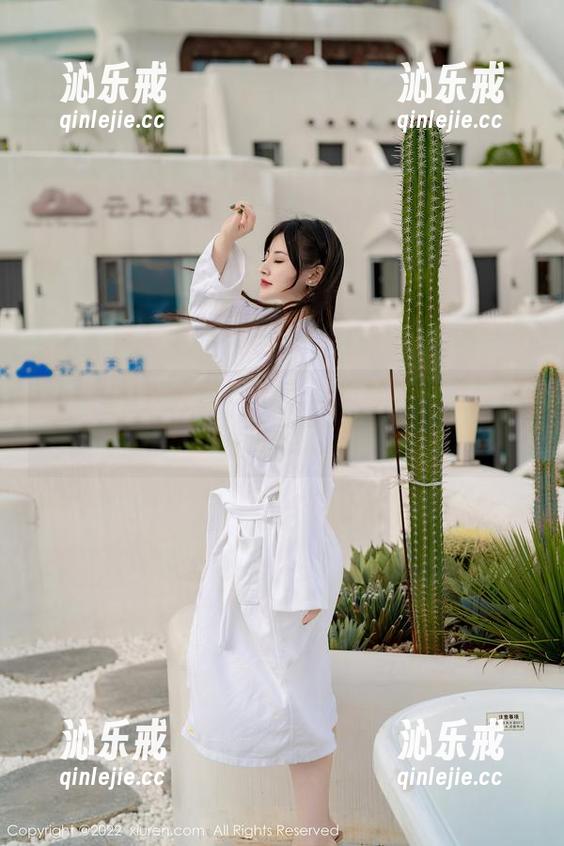 Xiuren秀人网 - 单身狗也能看得直呼过瘾，盼盼已鸠图库旅拍精选登场！