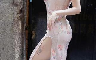 Xiuren秀人网 - 糯美子MINIbabe的私拍妹子：小清新？不，我看到了其他的东西。