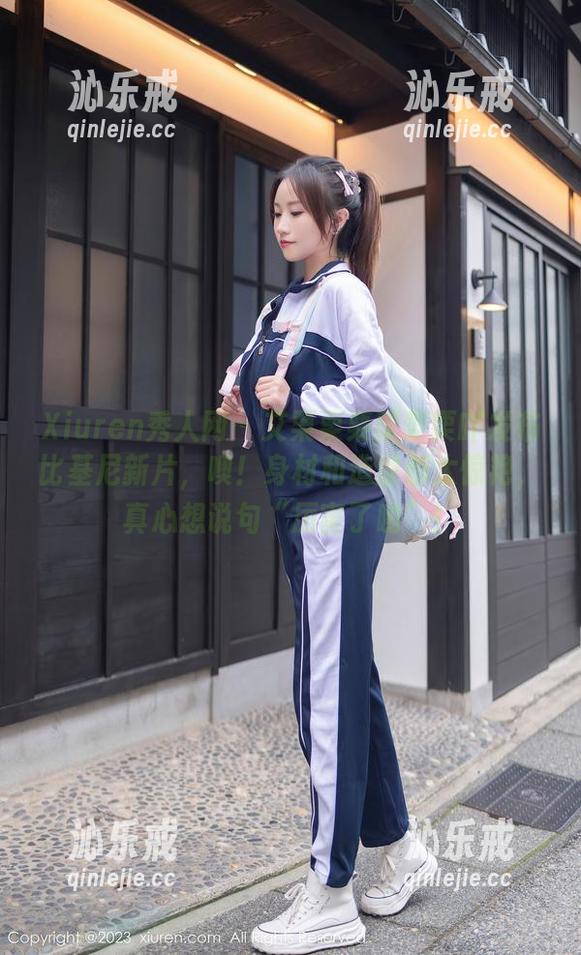 Xiuren秀人网 - 艾栗栗栗栗栗栗吖发布比基尼新片，噢！身材和造型都太惊艳，真心想说句“厉害了哟”！
