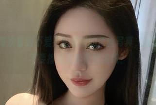 微密圈 - 每次看到不爱笑的赛琳的蕾丝写真，我都在想，要不要报名去学蕾丝编织？