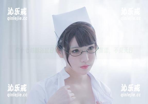 你十七鸽 你十七鸽的浴缸日常——图集里的水波荡漾,不见天日