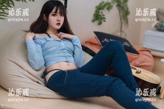 在线惩罚：你夏夏和她的补习老师对峙时刻的图片