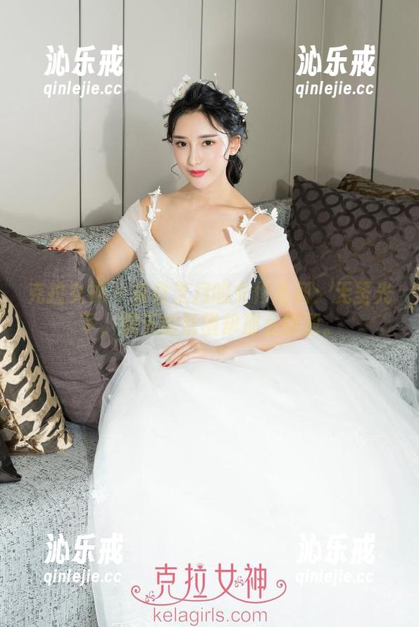 克拉女神 - 来自芝月的女仆系列：无圣光下，聊天的氛围却那么热烈。