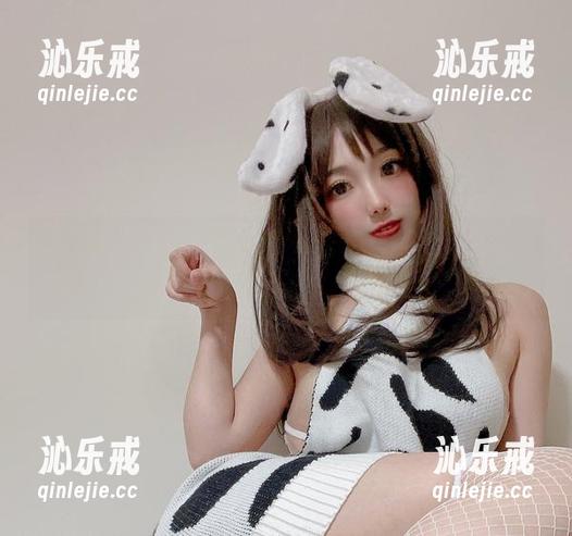 刺青Poi最新照片，赫敏扭转了我们对她的传统印象？
