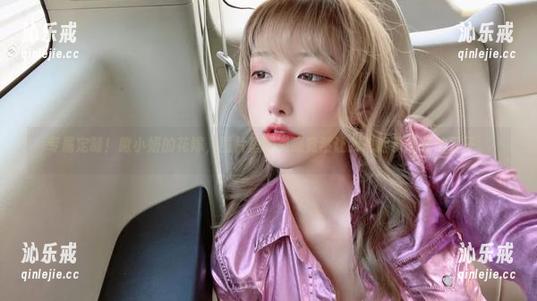 专属定制！啾小妍的花嫁，图片里的美感竟然让我想起了晒花的日子。