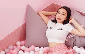 嗲囡囡 - SiByl李思宁的白衬衫作品：一定不会让你后悔，除非你是个不喜欢白的！