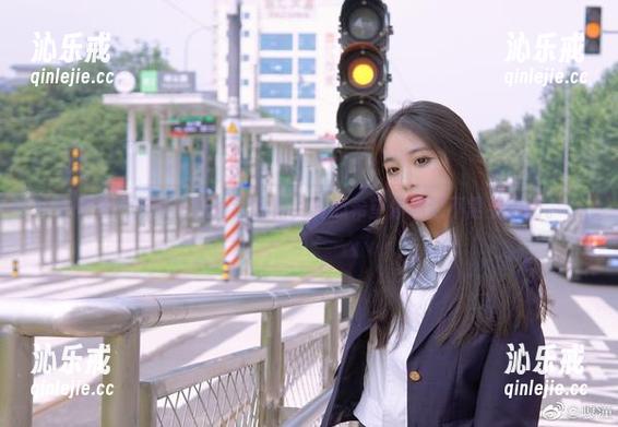 免费图片来啦！嘎潼连衣裙，真心希望你酷到不需要模仿。