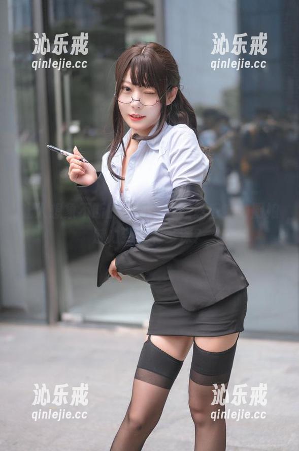 让人想象不断的图包，坏露露香宝的厨娘魅力到底有多深？
