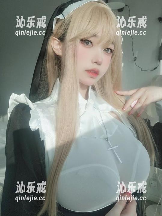 别犹豫，下载女主K的夏日全集，虽然夏天总让人汗流浃背但也别有一番滋味！