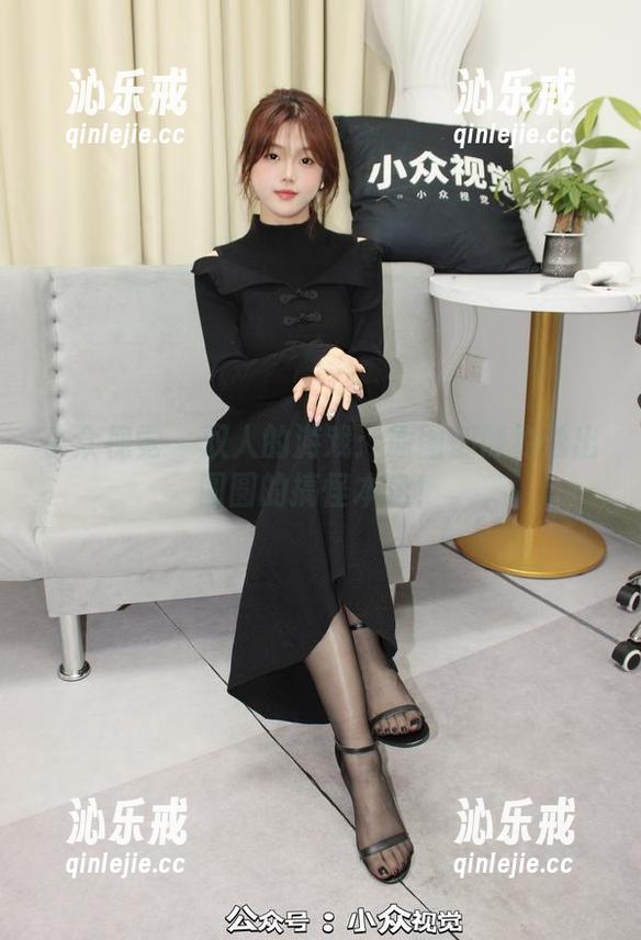 小众视觉-圆圆 小众视觉 - 双人的游戏:原图都隐约透出圆圆的搞怪本色!