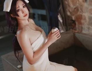 真心觉得“小容仔咕咕咕w”的黑白逆兔图册，虽然免费，但却有种高档感。