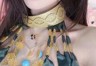 图册新到！免费欣赏“小小奶瓶儿”的加长版人鱼，泡泡里藏了啥呢。