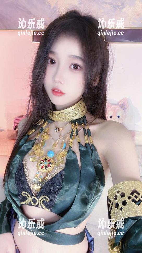 小小奶瓶儿 图册新到!免费欣赏“小小奶瓶儿”的加长版人鱼,泡泡里藏了啥呢。