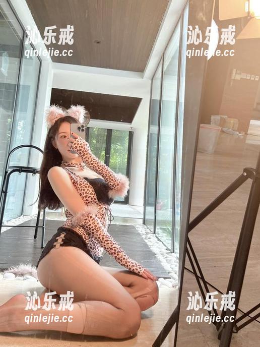 微密圈 - 小玉吃果冻的办公室定制图集，恨不得也想在上班时开个小派对！