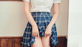 年年Nnian修女探寻：图片里的纯真与叛逆