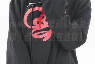 幼爱youmeko变身爱莉希雅女仆，免费图包送你，信不信我在这眼眶发光？