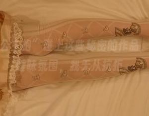 当“想要个公主抱”碰上这些秘密的作品，恰到好处的暧昧氛围，我无从抗拒。