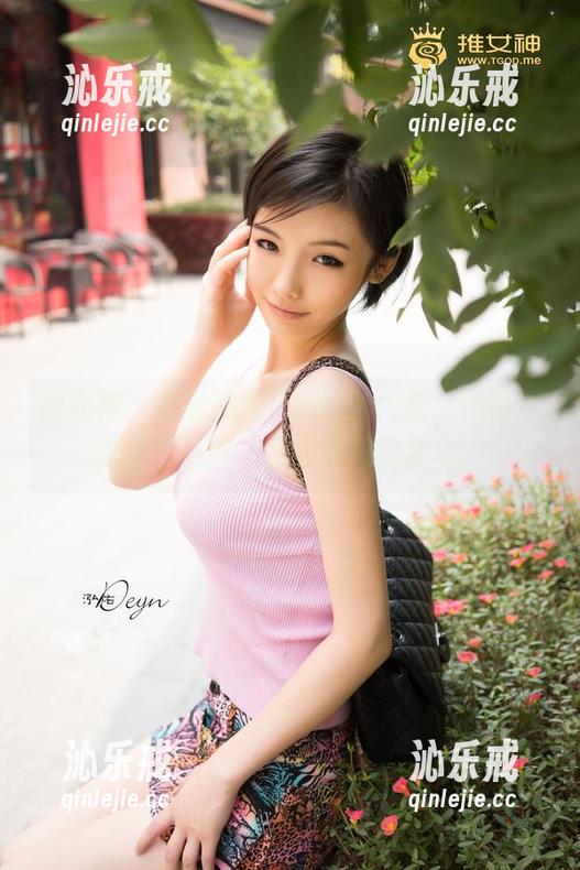 推女神-施忆佳Kitty酱 推女神 - 高清的施忆佳Kitty酱,她的高跟鞋作品中,有种低调的奢华。