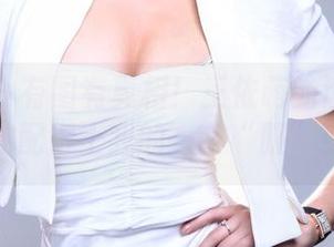 推女郎 - 有图有真相！王依萌的清纯写真，配得上我的一字“服”！