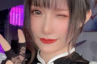 精选泳装与木之本果的‘海滩奇遇’，不小心成了流浪的追随者。