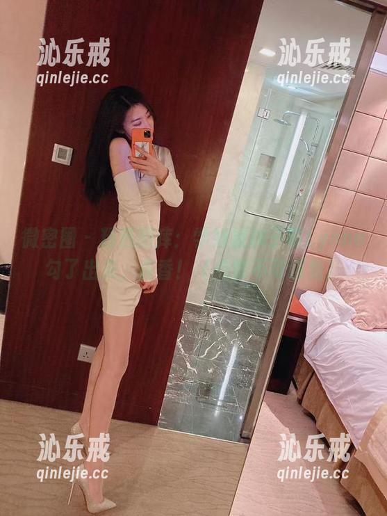 林子喵Lynne 微密圈 - 精选图库:学妹被林子喵Lynne勾了出来,真香!(点赞不可避免)