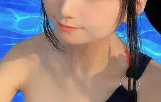 柳丸无圣光特辑，Fantia-2021原图，时不时会被她的pose弄得红了脸。