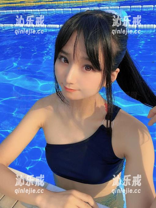 柳丸无圣光特辑，Fantia-2021原图，时不时会被她的pose弄得红了脸。