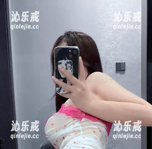 桃沢樱呀 微密圈 - 福利发车中,桃沢樱呀用黑丝撩拨你的心神,图包热销进行中!