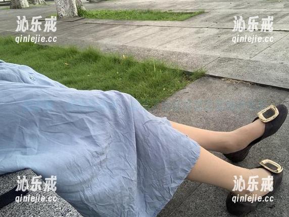 微密圈 - 把眼镜摘掉，桃脱了的原图里首现绝妙气质
