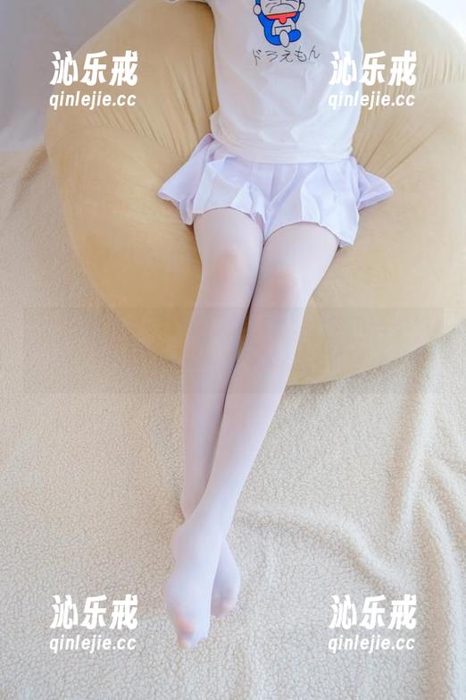 森萝财团-小七 森萝财团 - 小七的高清写真《明日香》:我下载后的心情...意外有点儿复杂?