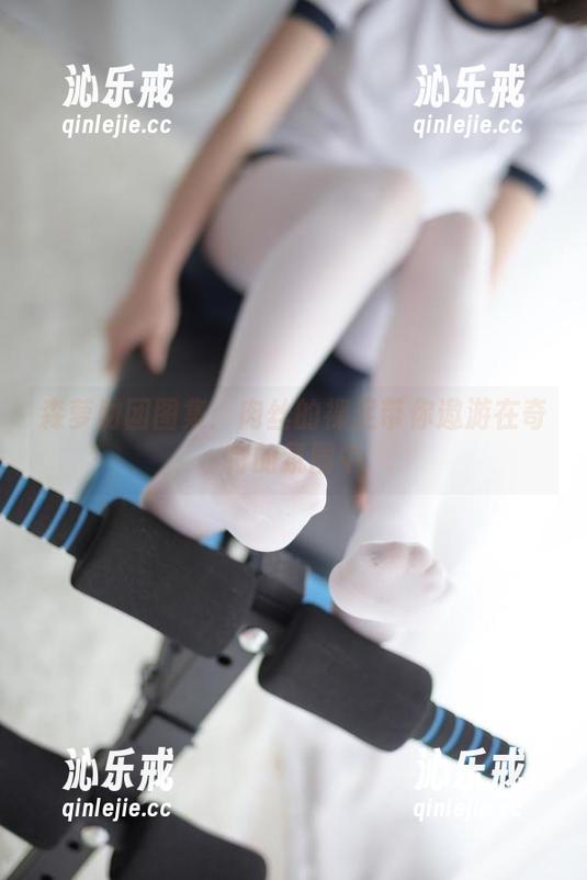 森萝财团 森萝财团图集:肉丝的裸足带你遨游在奇特的氛围中
