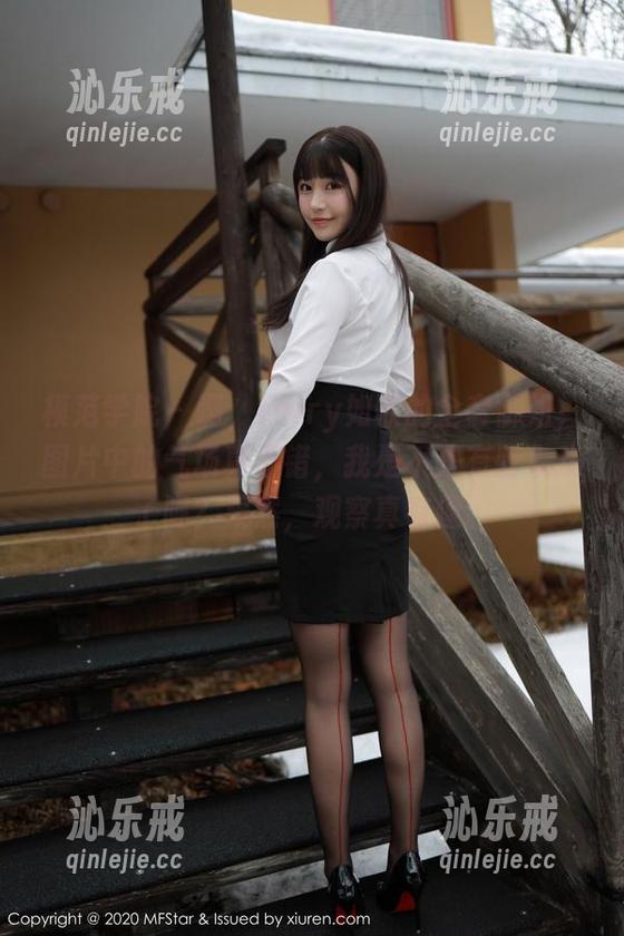 模范学院-fairy如歌 模范学院 - 啊,fairy如歌的全套御姐,图片中的气场真不错,我是不是有些入戏了呢?果然,观察真有趣。