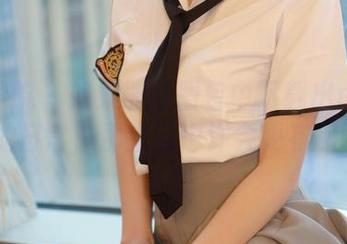 模范学院 - 如果能从图包中下载出卤蛋luna的日常，那生活也许会更有趣吧？