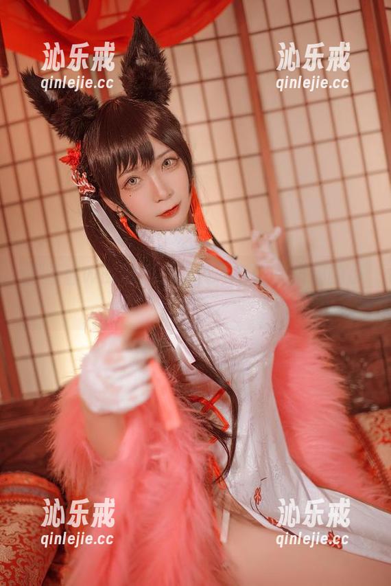 樱落酱w 樱落酱w的德丽莎写真,套图里隐藏的小细节。
